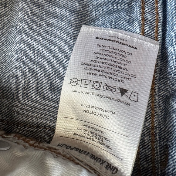 One X One Teaspoon Harlets High Rise Exposed Button Fly Jean Shorts 24 - Picture 13 of 13